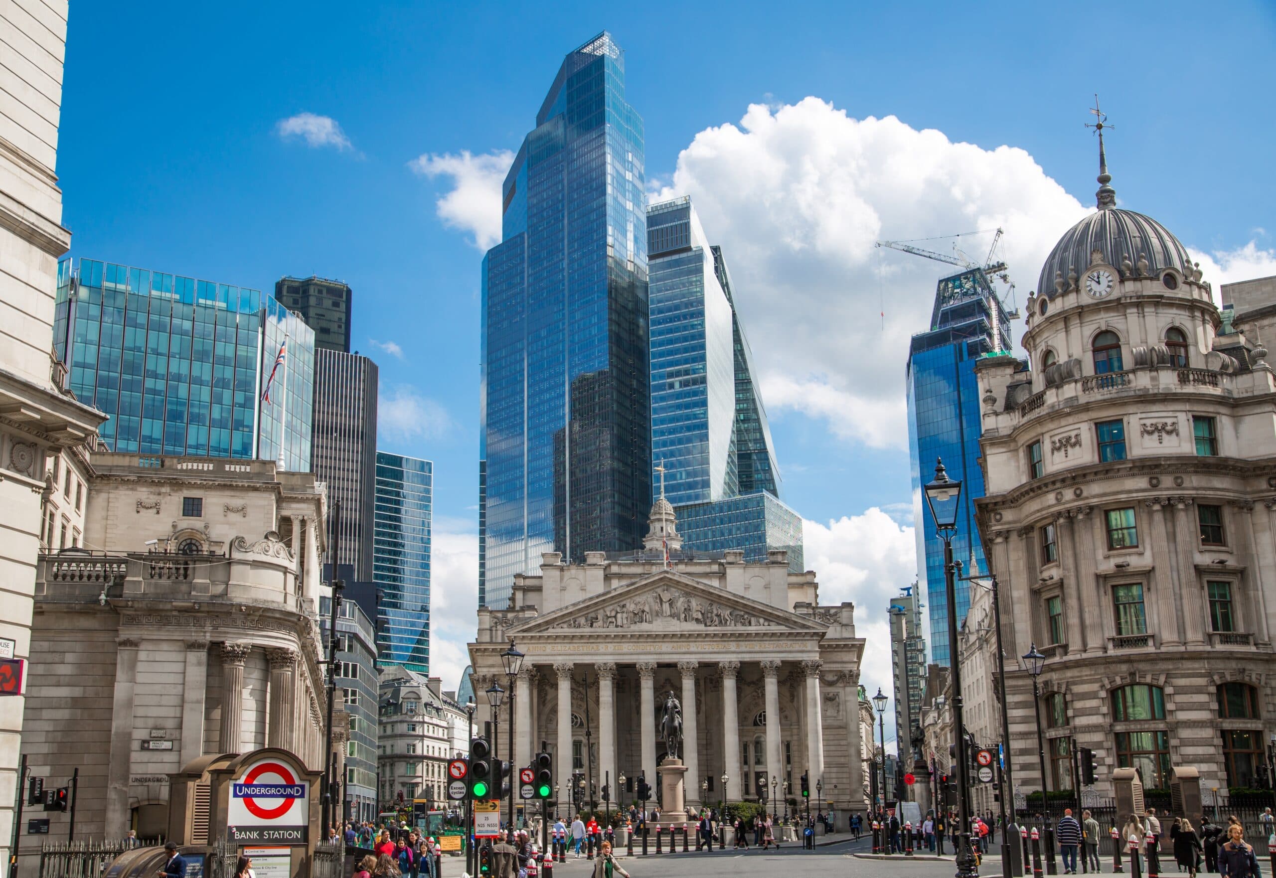 Post-Brexit Immigration System Worsens Conditions for Foreign Workers in Key UK Sectors, Report Finds